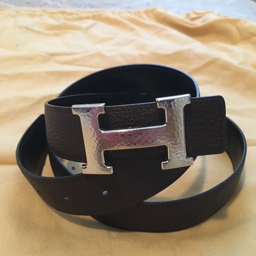 Hermès men’s belt. Silver pebble finish